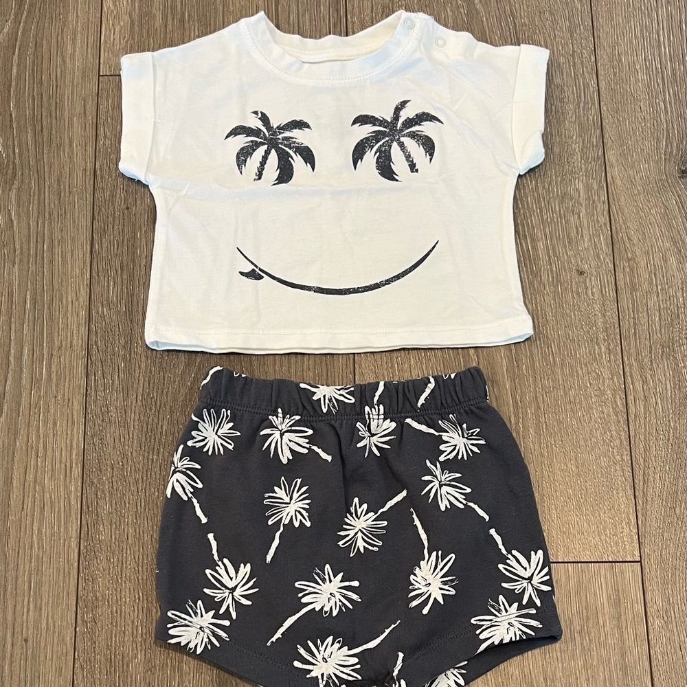 6-9M Palm Tree Outfit Set - Picture 2 of 4